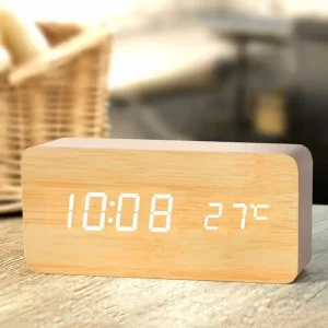Reloj despertador digital de madera con temperatura