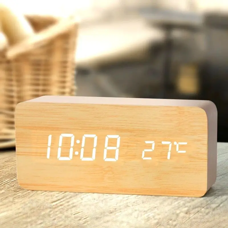 Reloj despertador digital de madera con temperatura